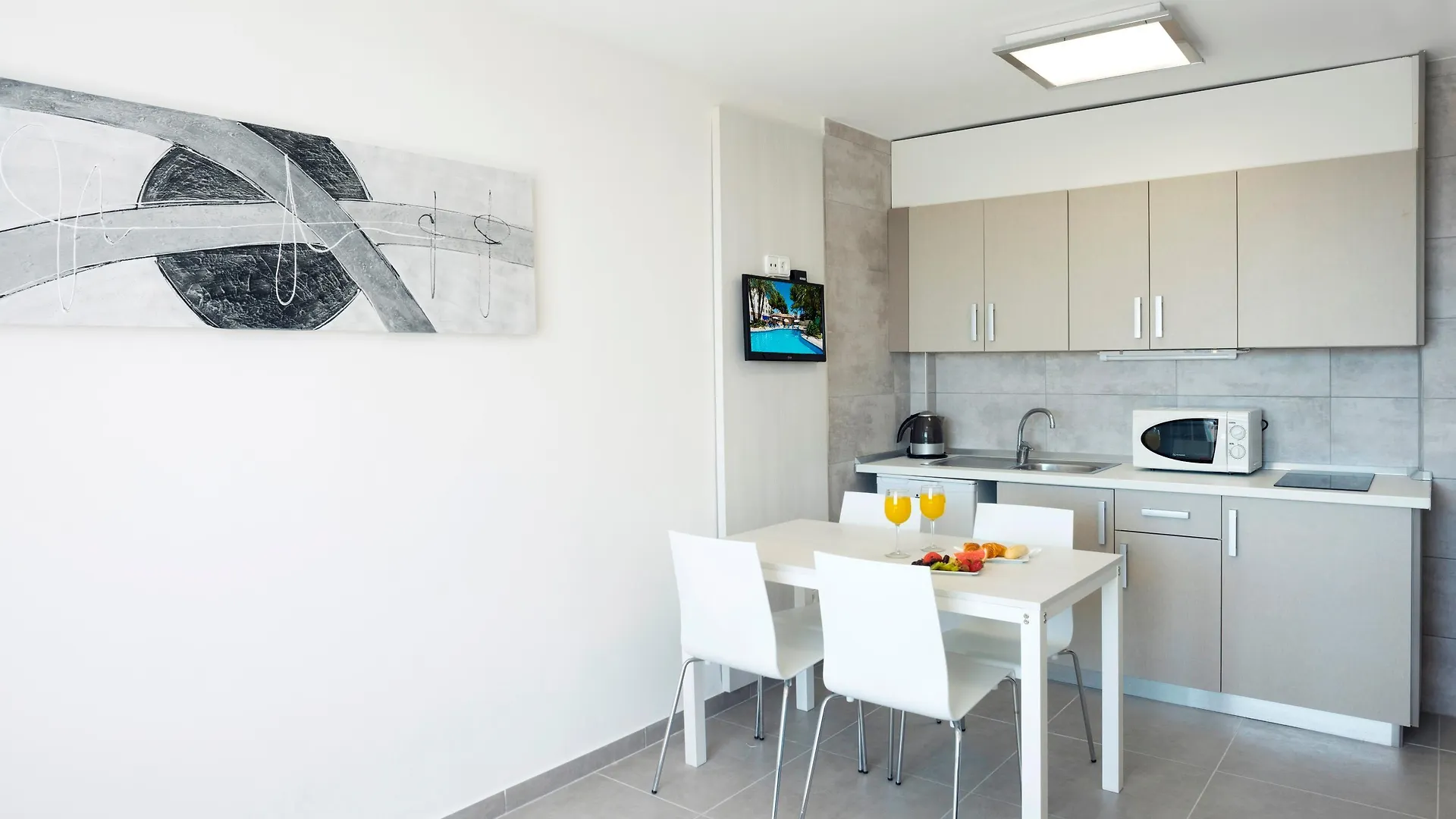 Aparthotel Hsm Lago Park Playa de Muro