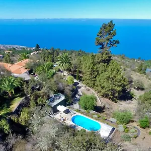 Feriendomizil Mit Beheiztem, Abdeckbarem Pool , Tijarafe Spain